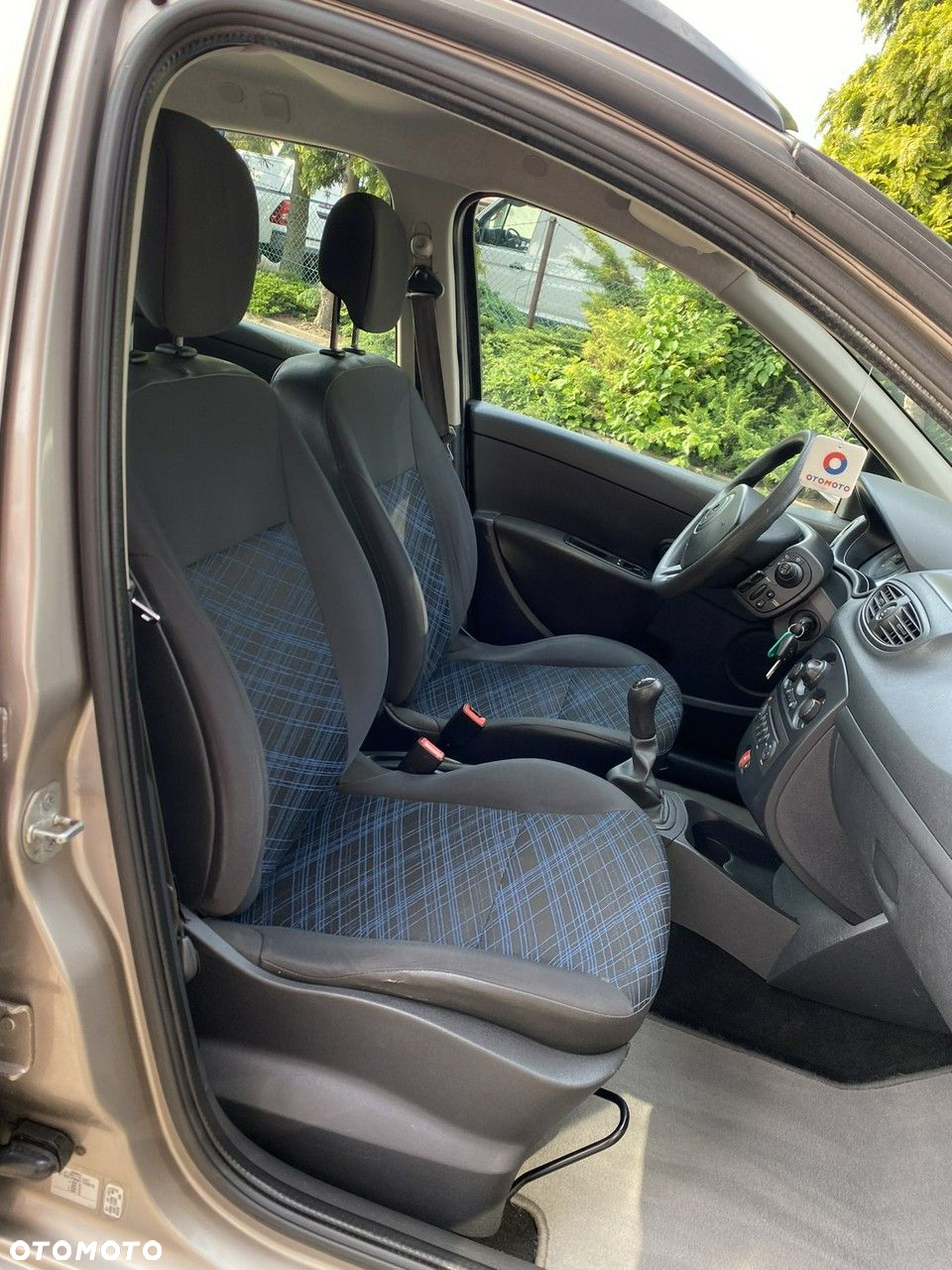 Renault Clio - 14