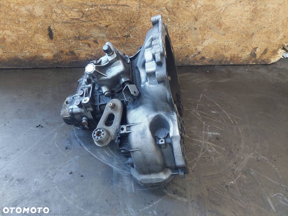 SKRZYNIA BIEGÓW OPEL CORSA D 1.3 CDTI MANUAL 5 BIEGÓW F17W355 - 4
