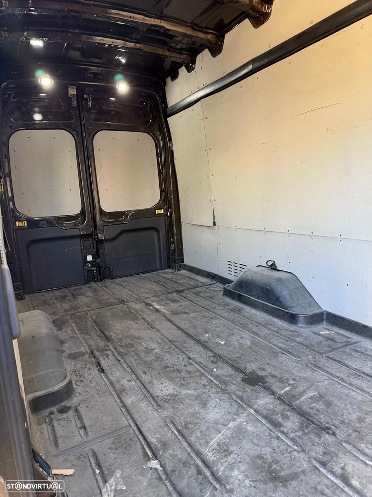Ford TRANSIT LONGA - 4