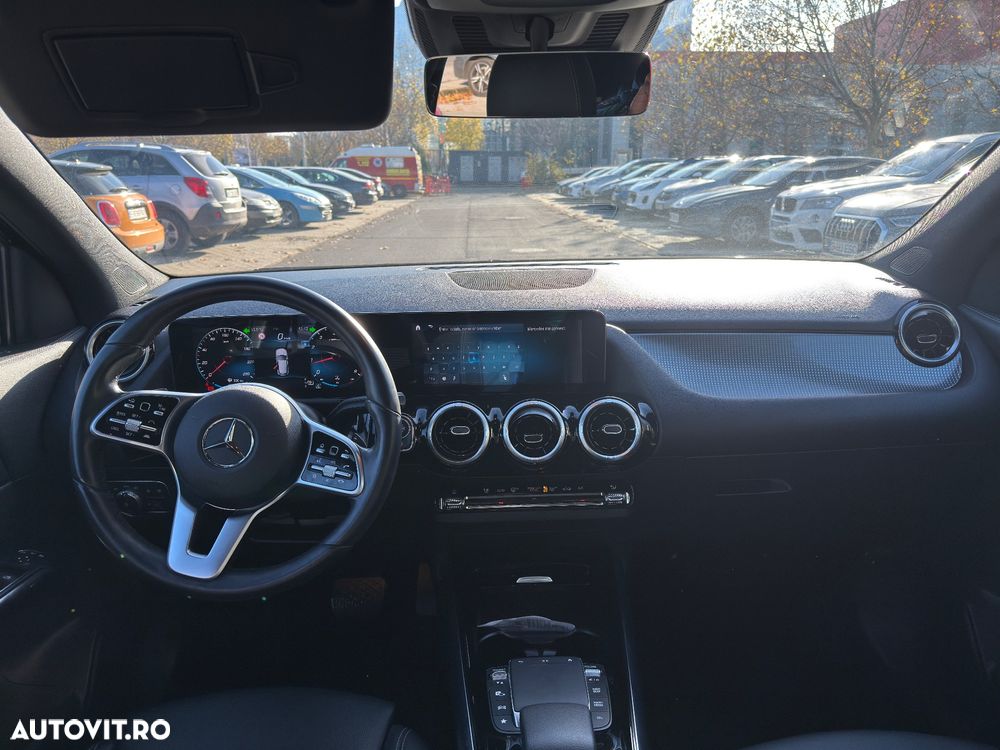 Mercedes-Benz GLA 200 7G-DCT Progressive - 30