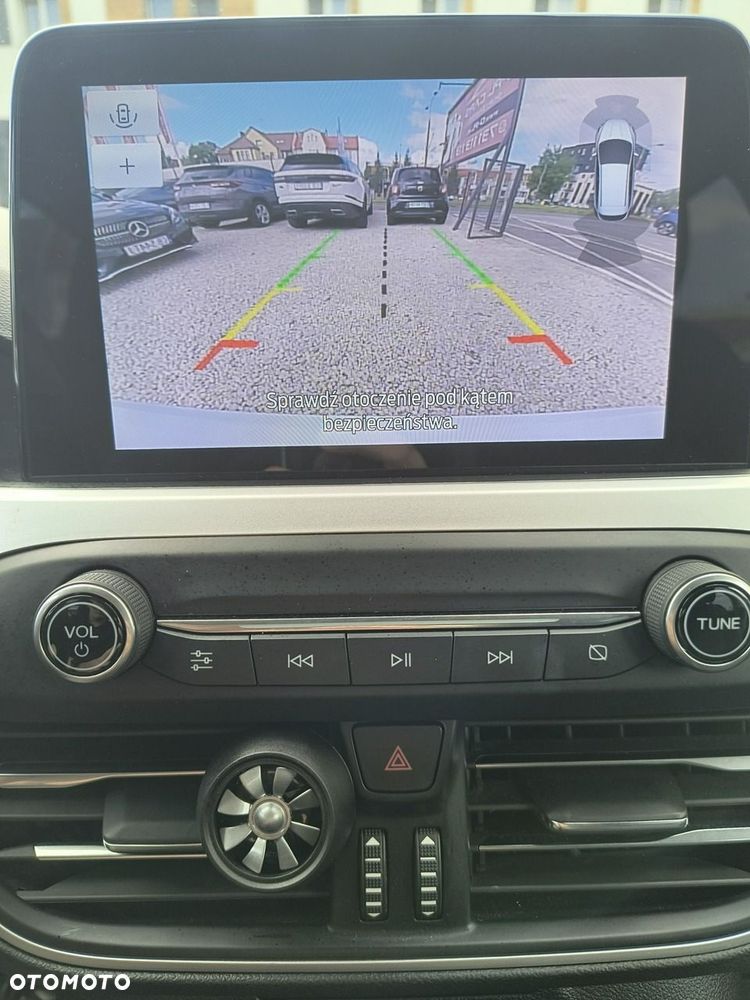 Ford Focus - 28