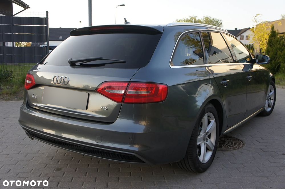 Audi A4 Avant 2.0 TDI DPF multitronic S line Sportpaket - 7
