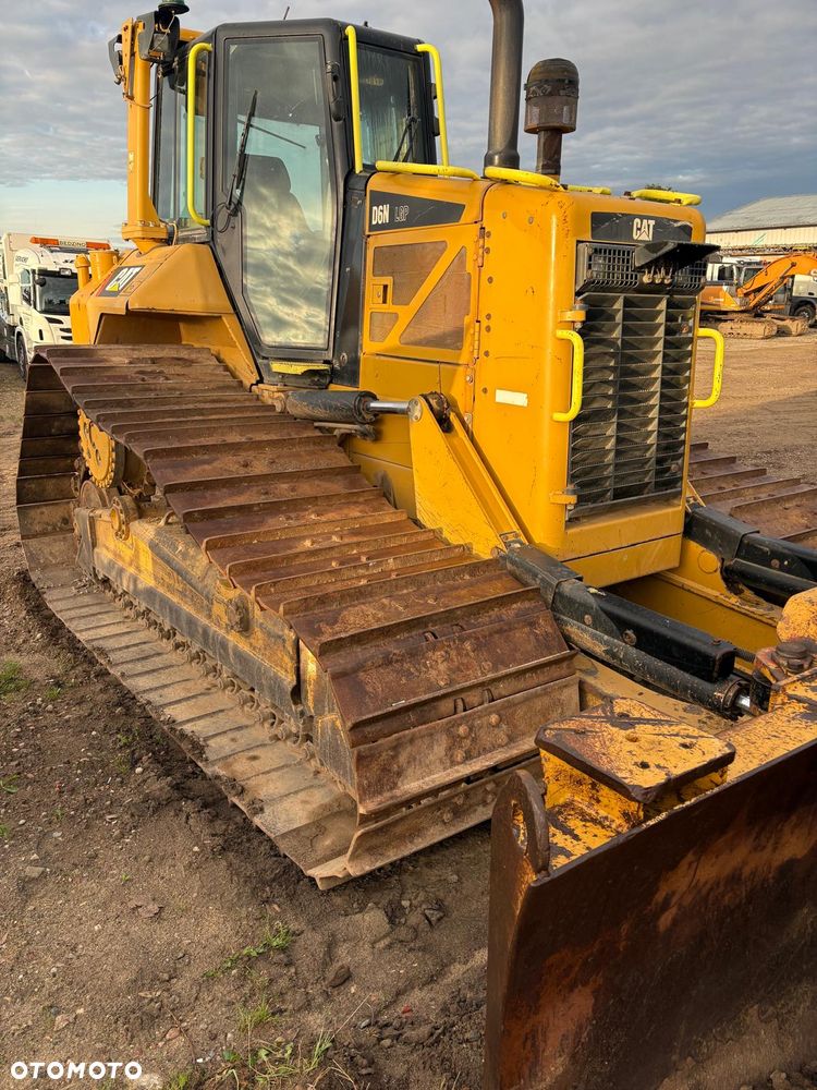 Caterpillar CAT D6N LGP - 1