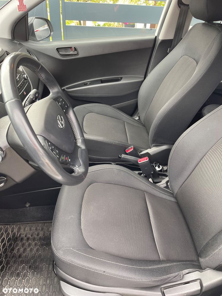 Hyundai i10 1.2 Black Line - 12