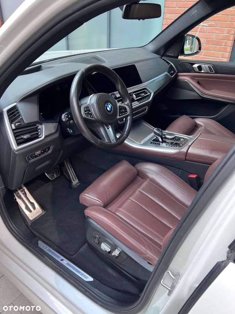 BMW X5 xDrive40i - 25