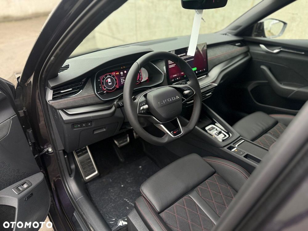 Skoda Octavia 2.0 TSI RS DSG - 15