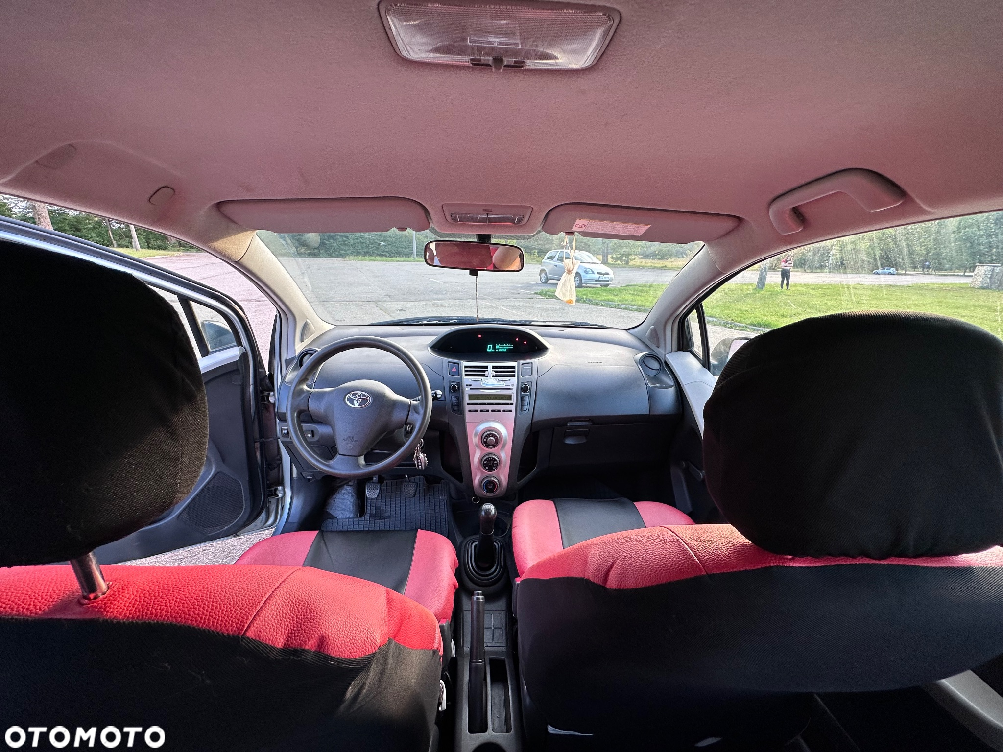 Toyota Yaris 1.0 Luna A/C - 8