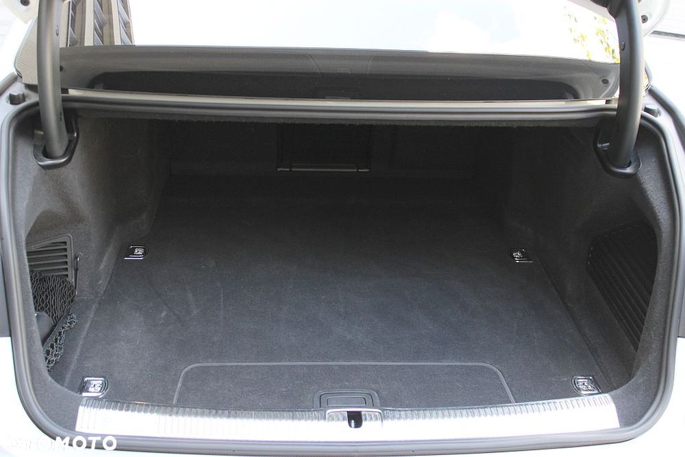 Audi A8 60 TFSI e Quattro Tiptronic - 40