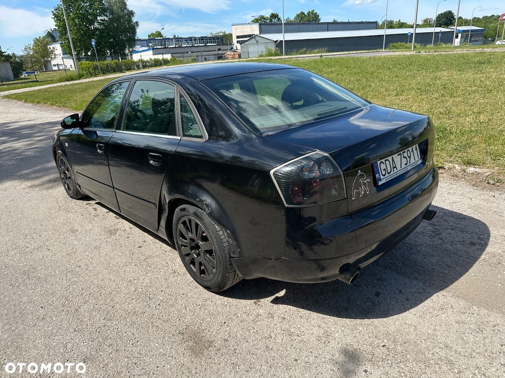 Audi A4 Limousine - 6