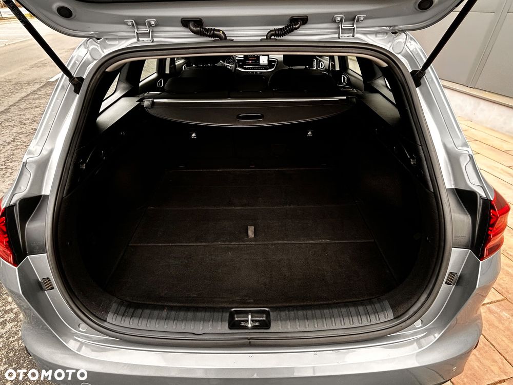 Kia Ceed 1.5 T-GDI OPF Vision - 36