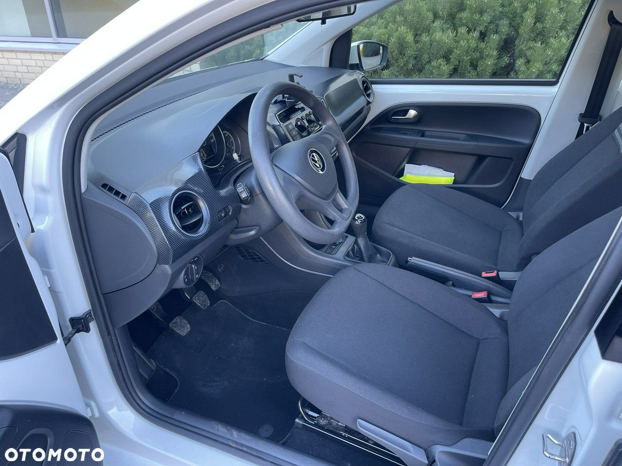 Volkswagen up! - 19