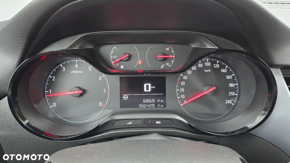 Opel Crossland X - 23