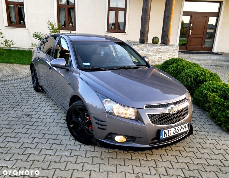 Chevrolet Cruze - 26