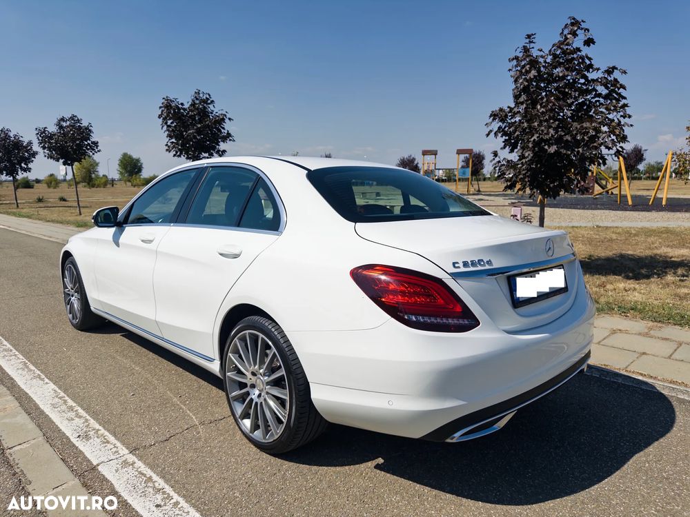 Mercedes-Benz C 220 d 4MATIC Aut - 3
