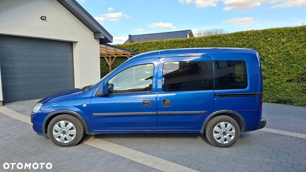 Opel Combo Tour - 8