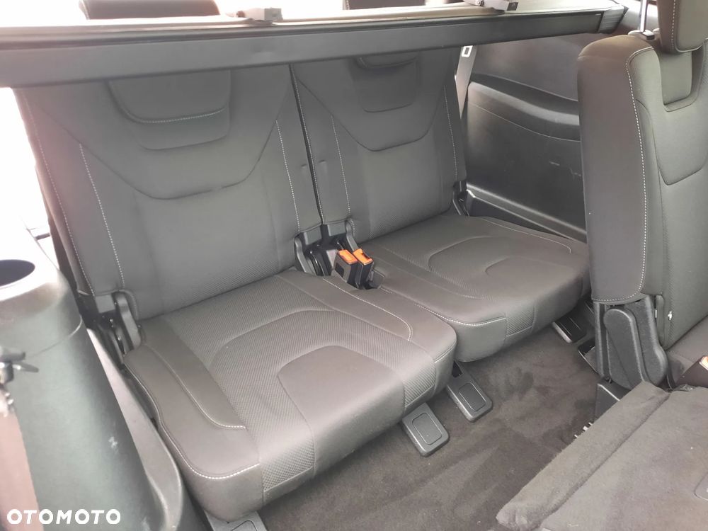 Ford S-Max - 19