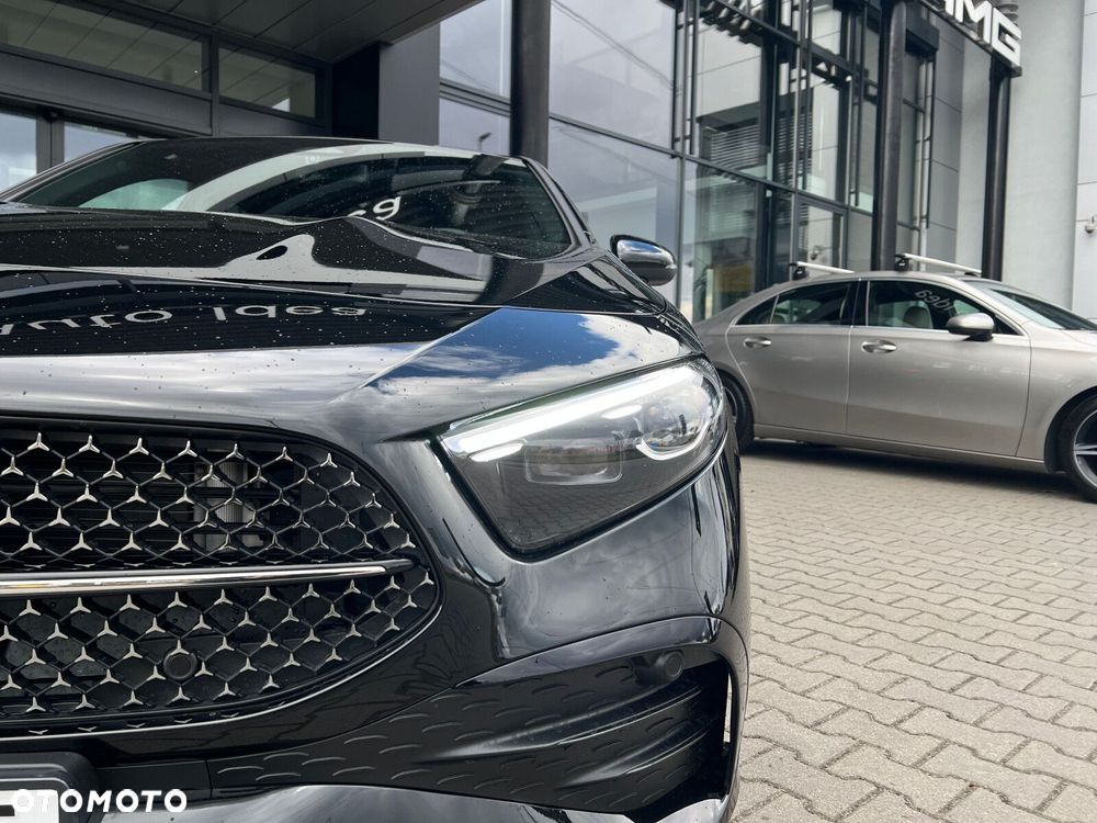 Mercedes-Benz Klasa A 200 AMG Line 7G-DCT - 3