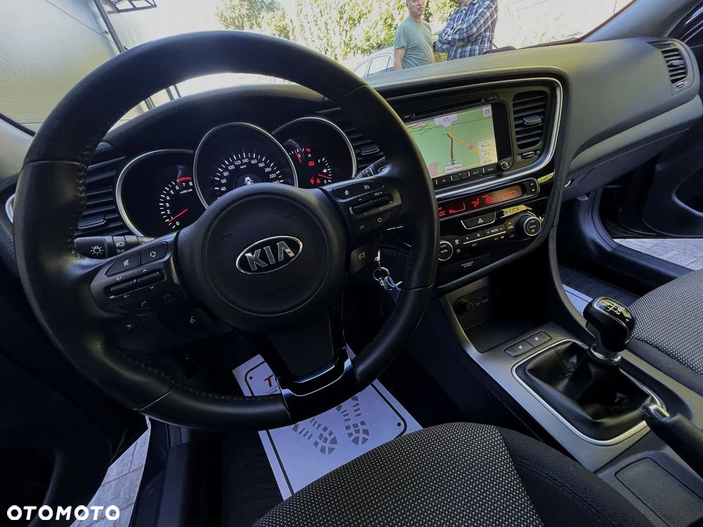 Kia Optima 2.0 CVVL Spirit - 28