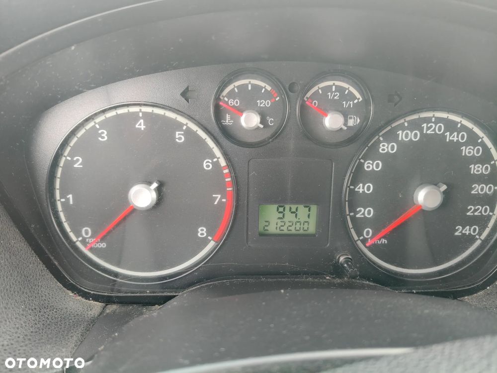 Ford Focus - 8