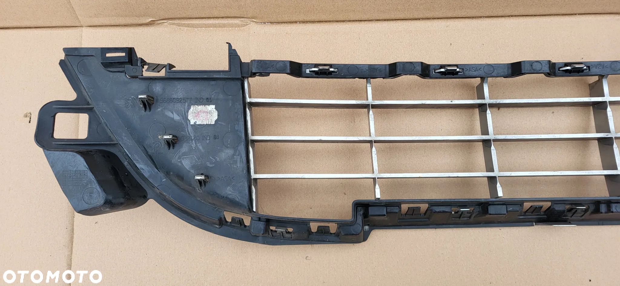 KRATKA ZDERZAKA PRZOD PEUGEOT 207 CC LIFT - 7