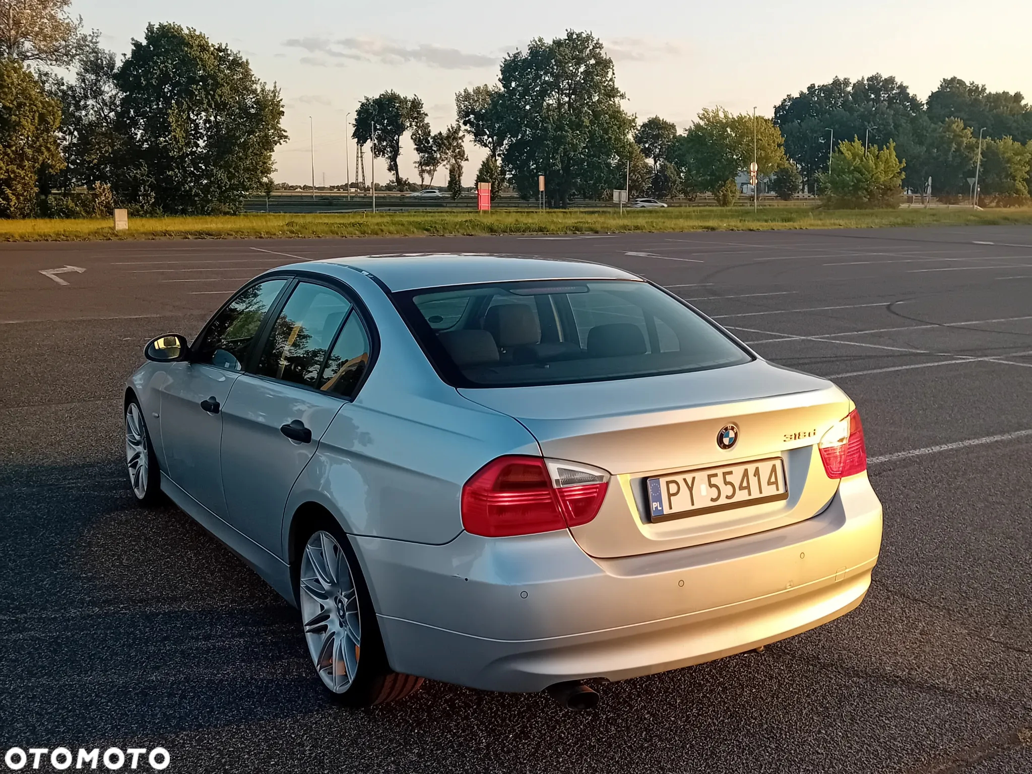 BMW Seria 3 318d - 24