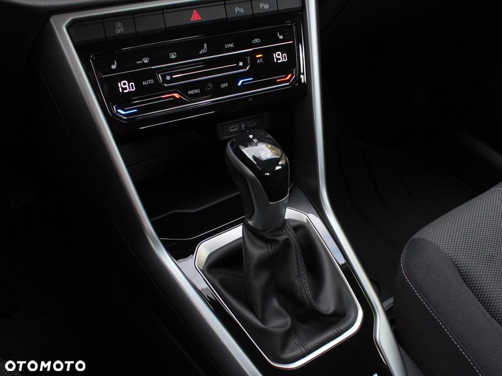 Volkswagen T-Roc 1.5 TSI Life DSG - 21