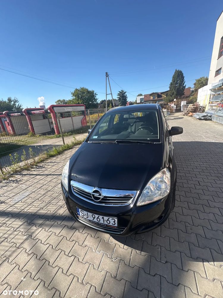 Opel Zafira - 1