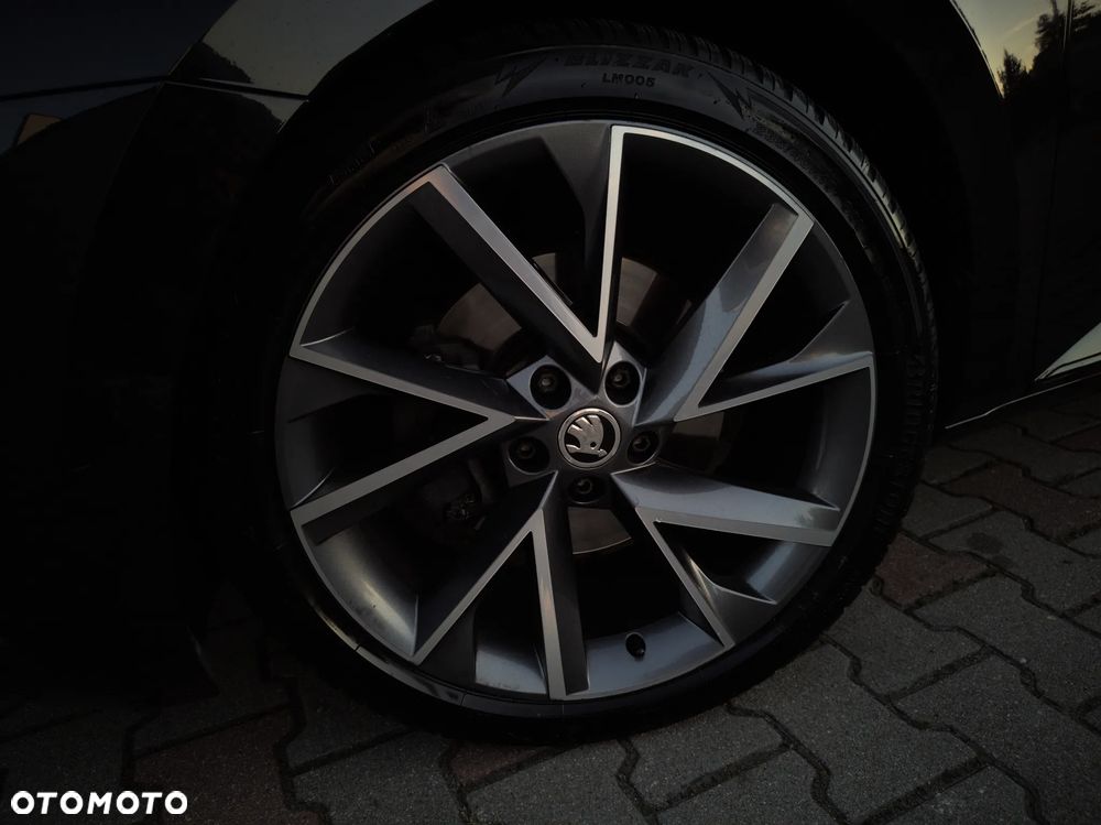 Skoda Superb 2.0 TDI 4x4 DSG Sportline - 14
