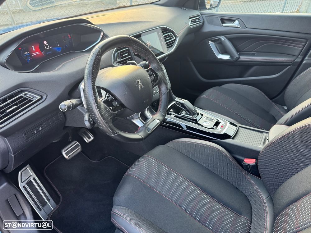 Peugeot 308 1.2 PureTech GT EAT8 - 8