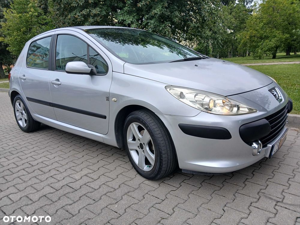 Peugeot 307 - 1