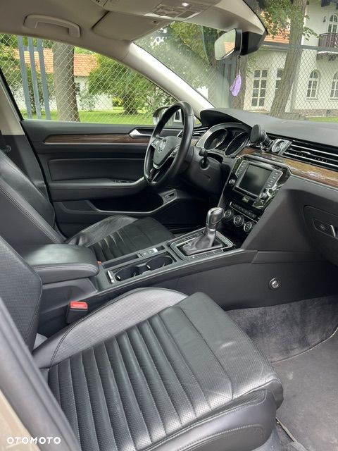 Volkswagen Passat 2.0 TDI BMT 4Mot Highline DSG - 15