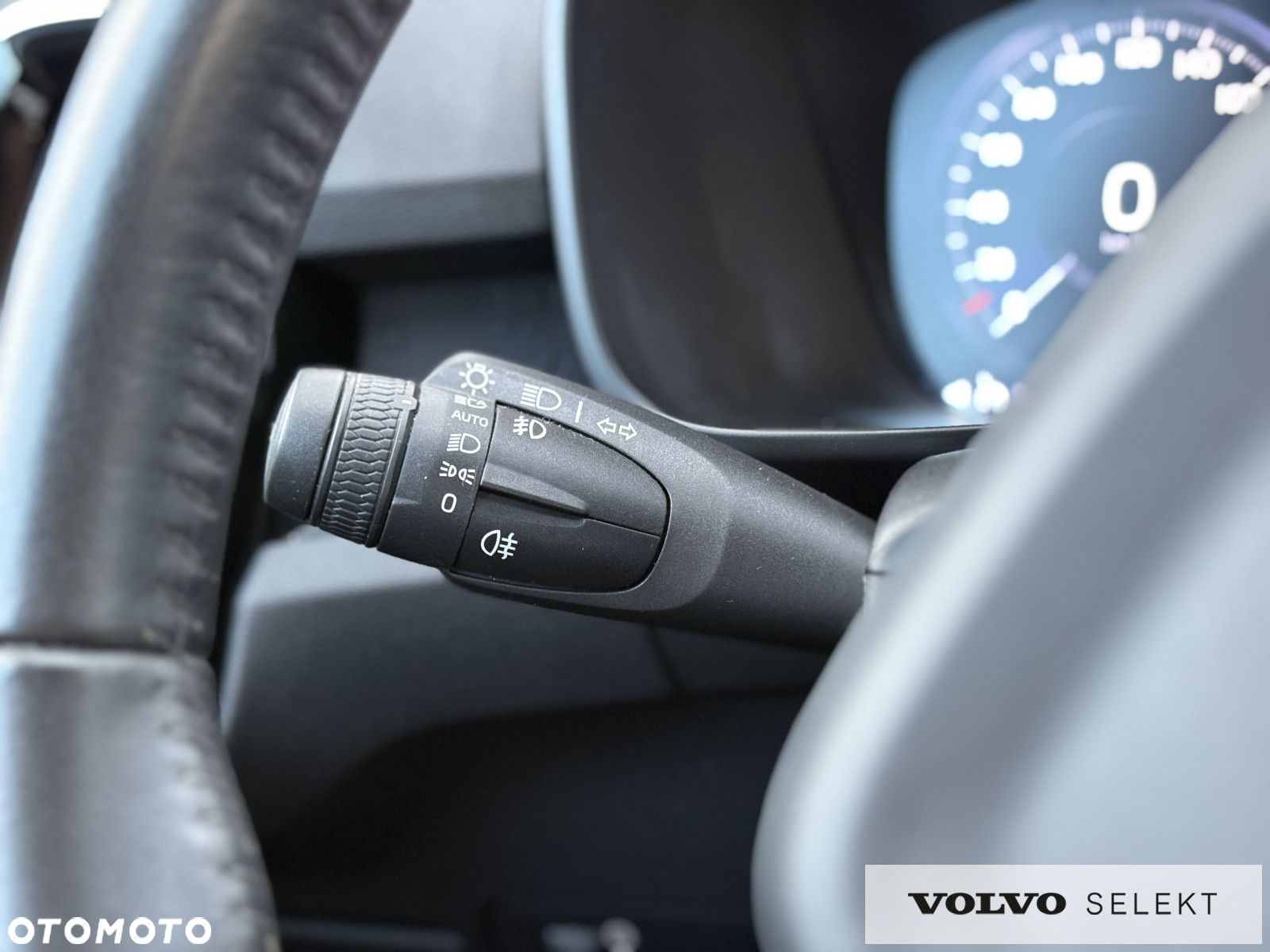 Volvo XC 40 - 23