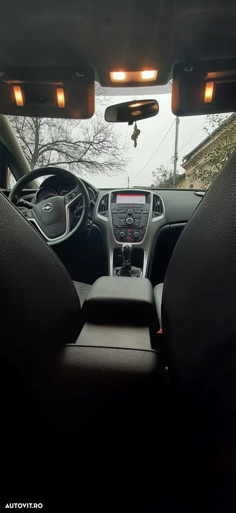 Opel Astra 1.4 ECOTEC Turbo Enjoy - 12
