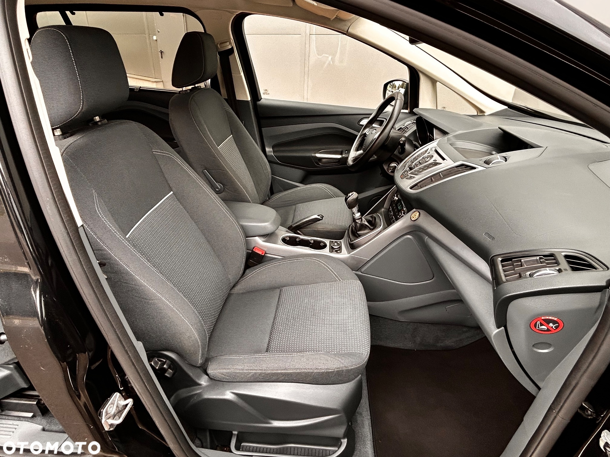 Ford Grand C-MAX 1.6 TDCi Titanium - 26