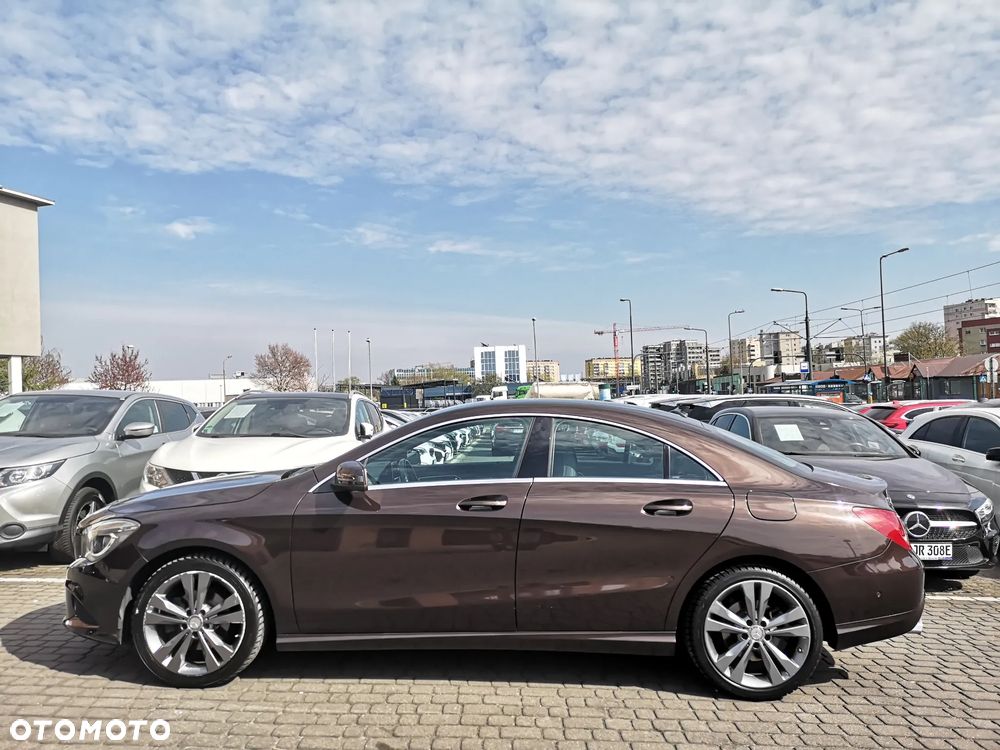 Mercedes-Benz CLA 180 d 7G-DCT Urban - 5