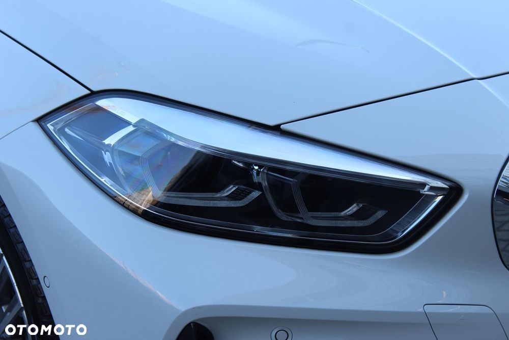 BMW Seria 1 - 17