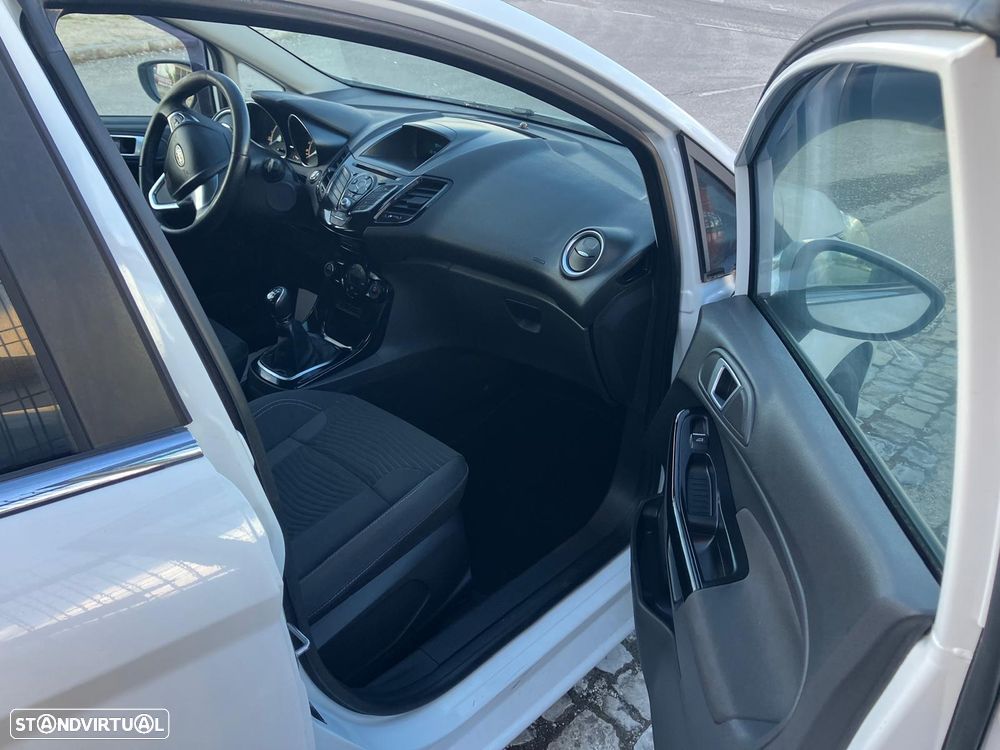 Ford Fiesta 1.5 TDCi Trend - 12