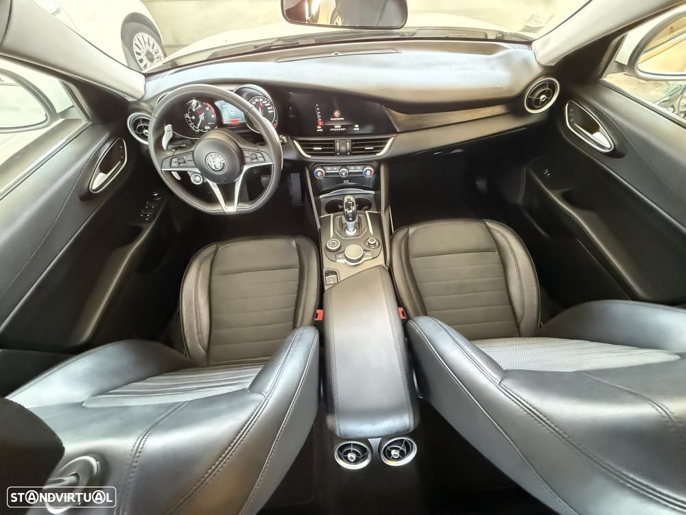 Alfa Romeo Giulia 2.2 D Super AT8 - 18