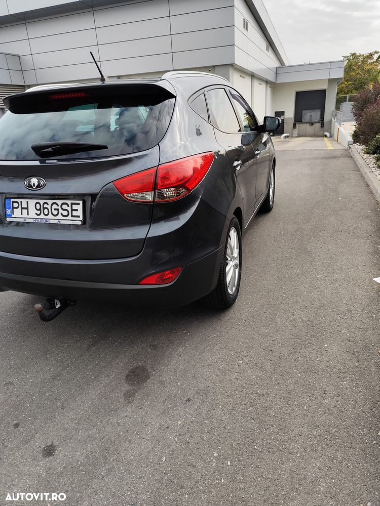 HYUNDAI ix35 2011 — imagine 2