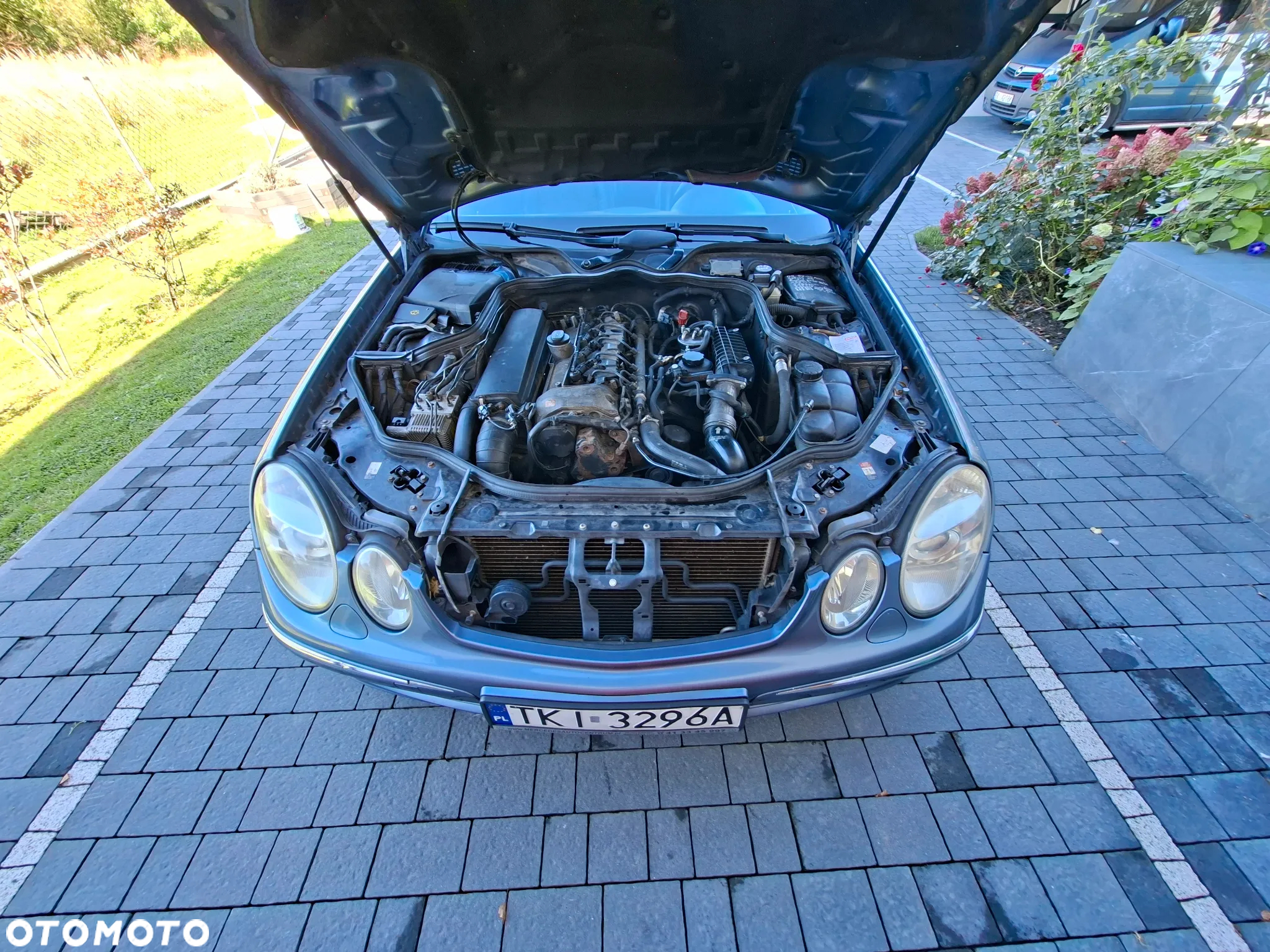 Mercedes-Benz Klasa E - 16
