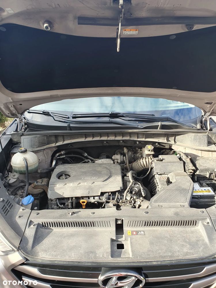 Hyundai Tucson 1.7 CRDI BlueDrive Classic 2WD - 24