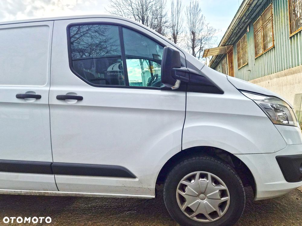 Ford TRANSIT CUSTOM - 22