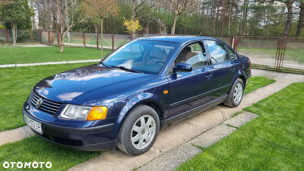 Volkswagen Passat 1.8T - 1