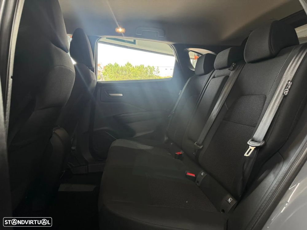 Nissan Qashqai 1.3 DIG-T Engage - 33