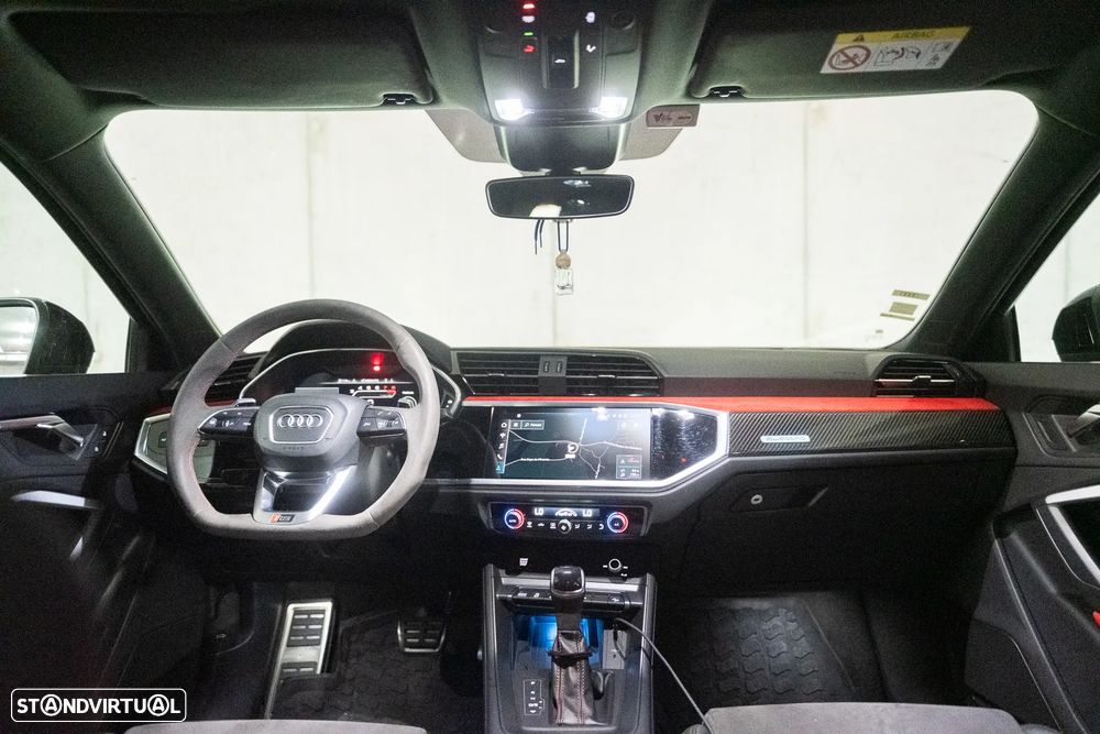 Audi RS Q3 TFSI quattro S tronic - 33