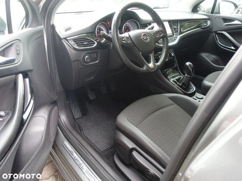 Opel Astra 1.4 Turbo Start/Stop Innovation - 9