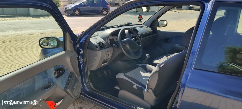 Renault Clio 1.2 MTV - 13