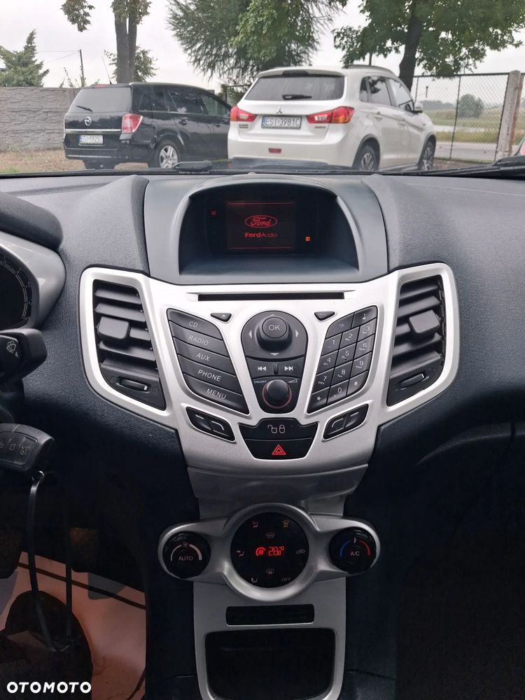 Ford Fiesta - 9