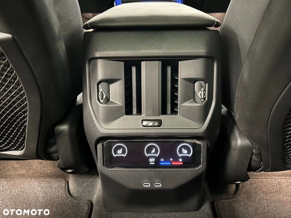 BMW X3 xM50 mHEV - 29