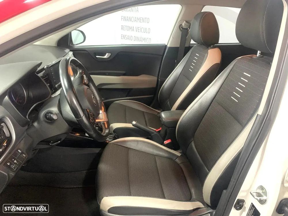 Kia Stonic 1.0 T-GDI TX 7DCT - 4